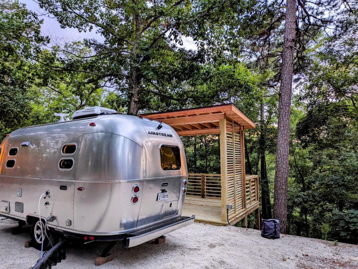 Airstream Caravel 2020 Loblolly Pines Adventure Camp Hotell Eureka Springs Eksteriør bilde